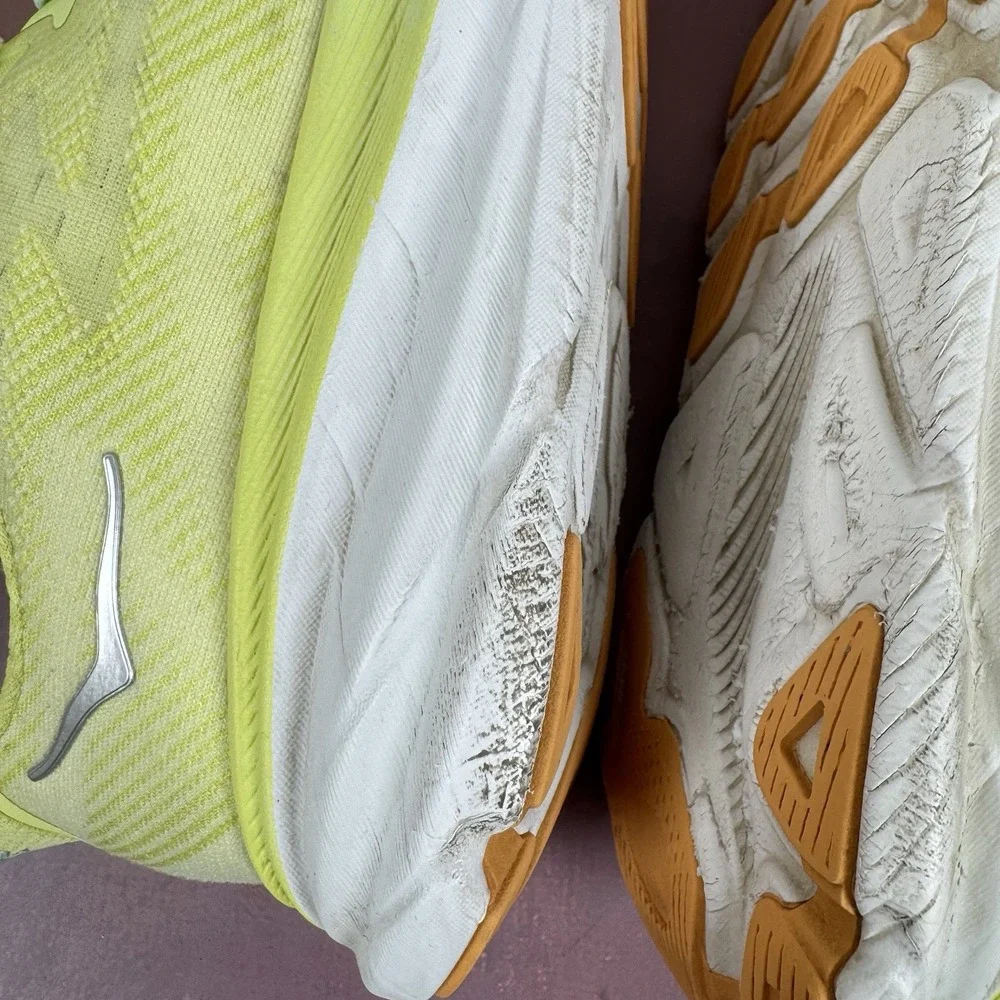 Hoka One One Women's Clifton 9 Citrus Glow Mesh Running Shoes Size‎ 9.5B US